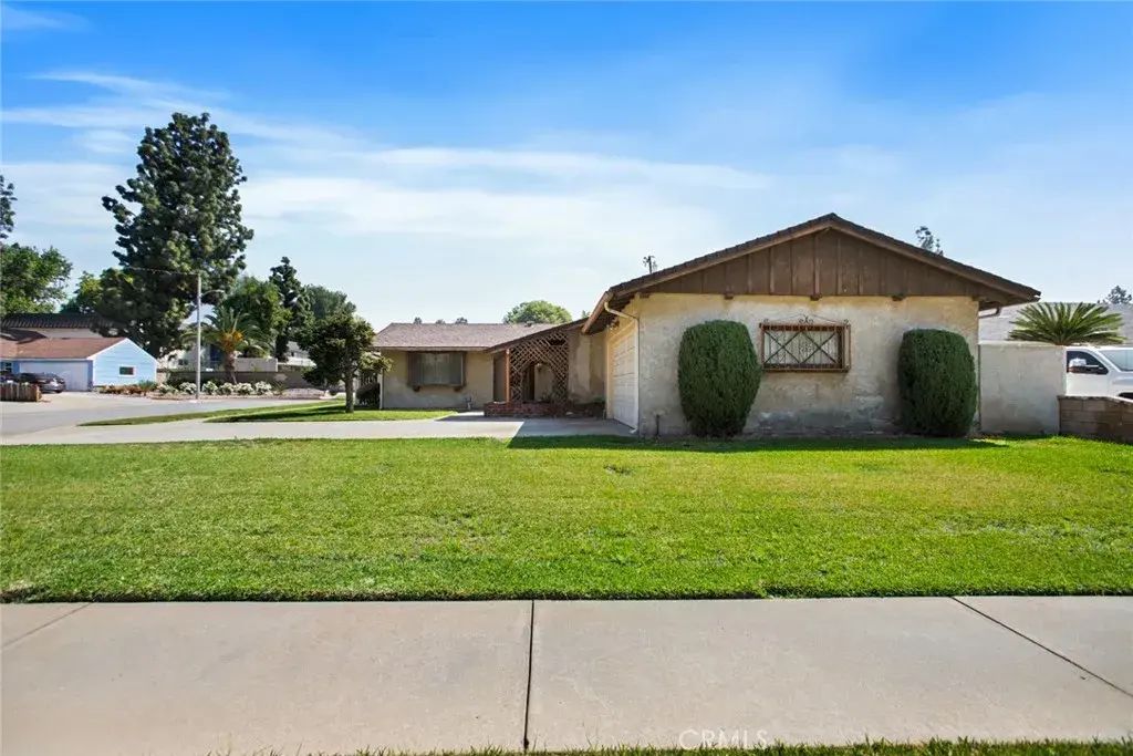 1250 N Garsden, Covina