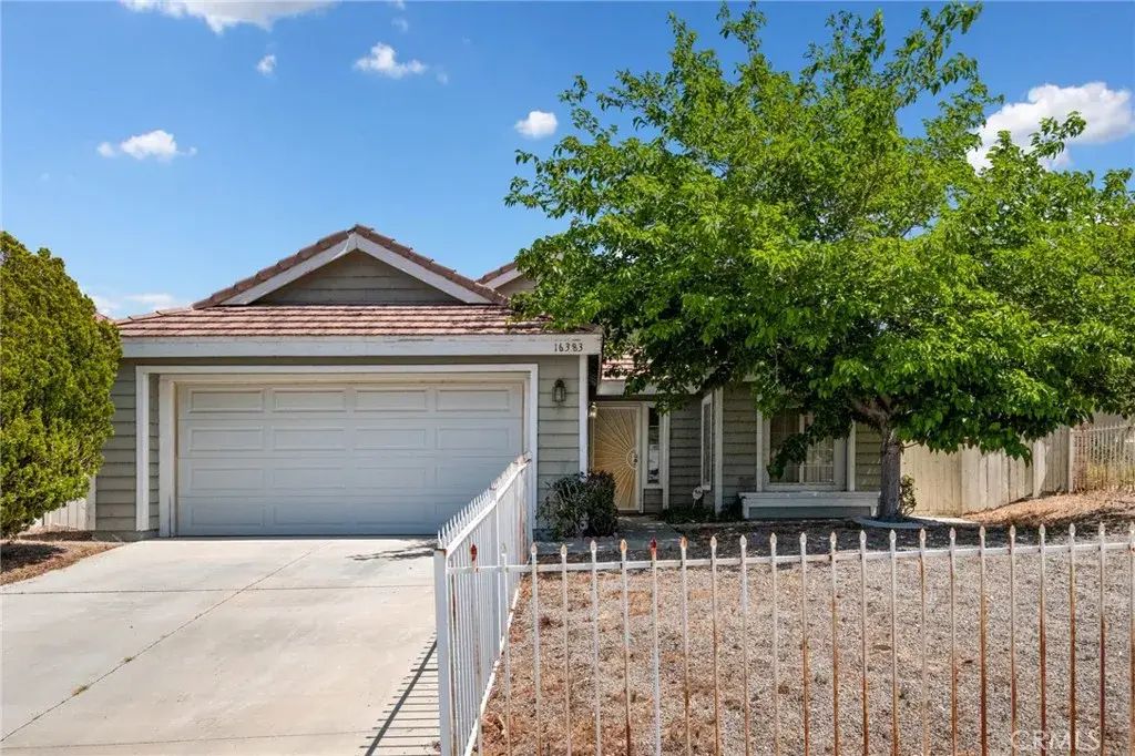 16383 Salinas, Victorville