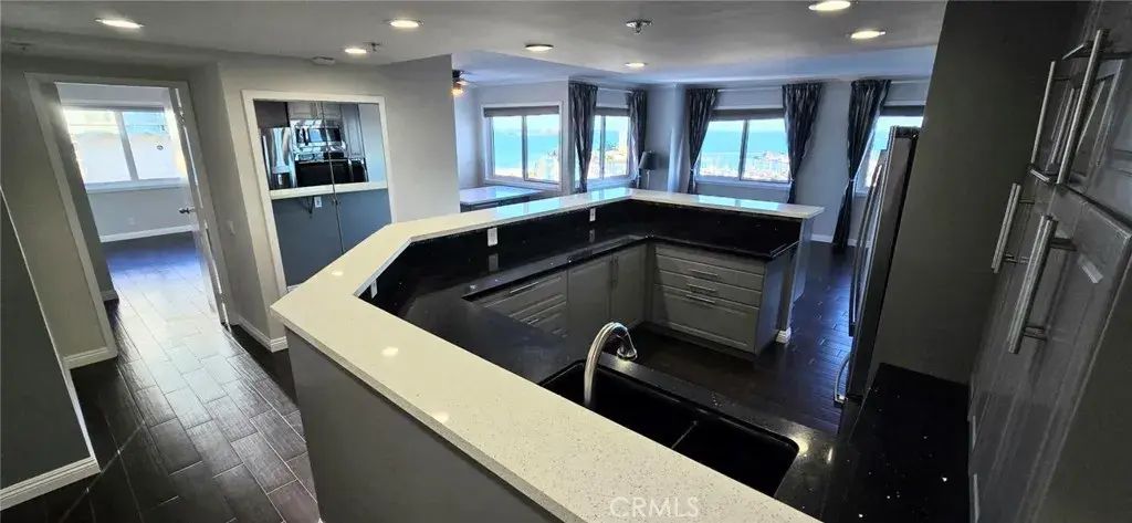 525 E Seaside Way 1509, Long Beach