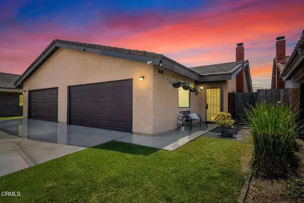 220 Elizabeth Court, Santa Paula