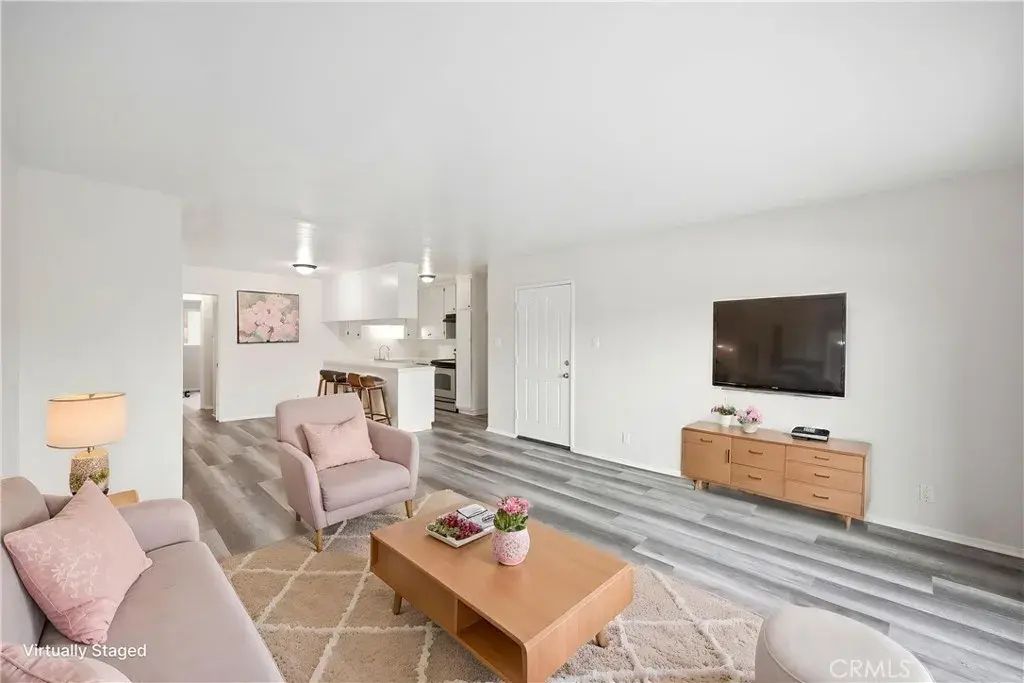 406 W Regent Street 13, Inglewood