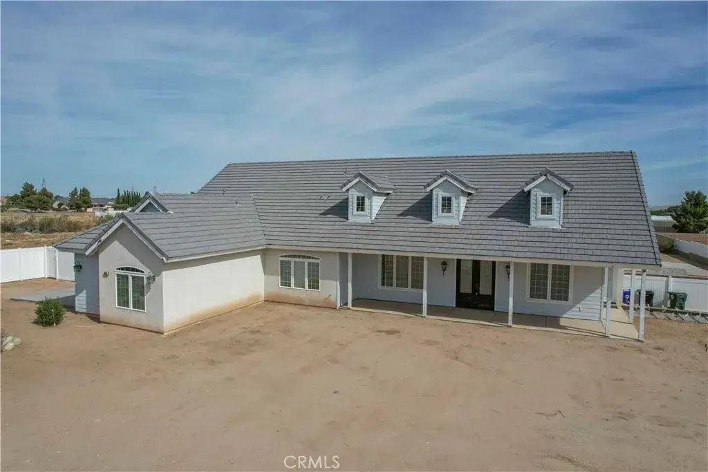 14042 Estero, Victorville