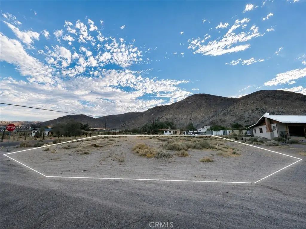 82350 5th, Trona