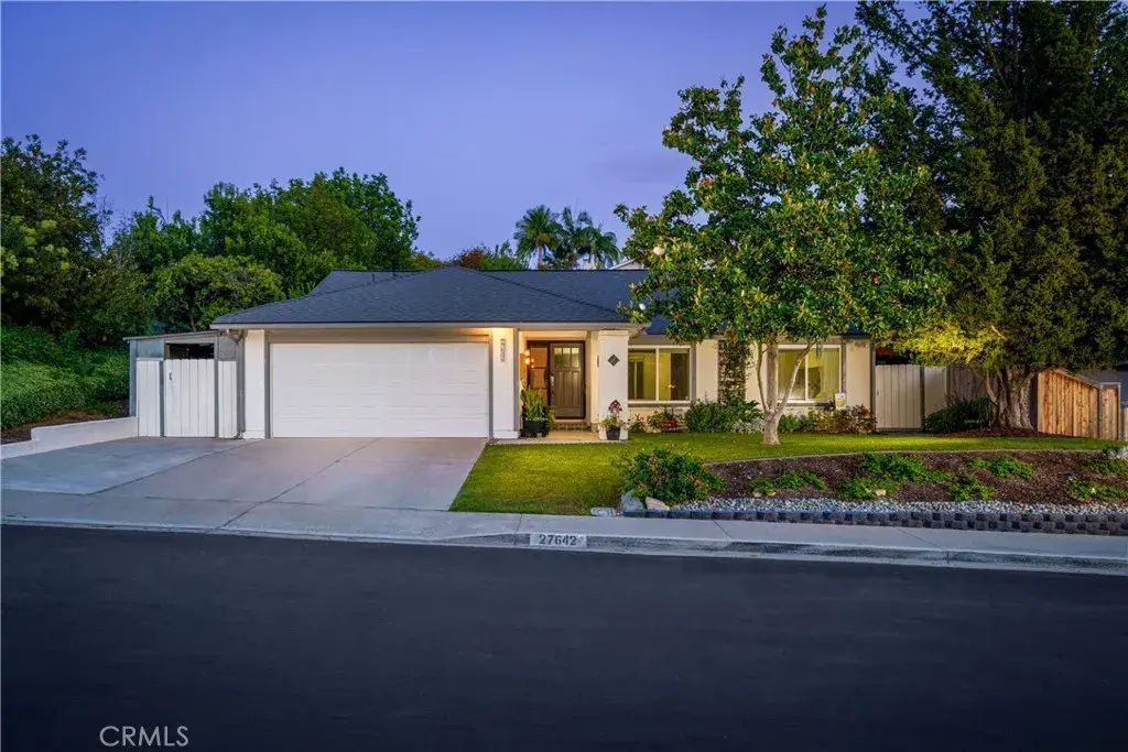 27642 Nopales, Mission Viejo