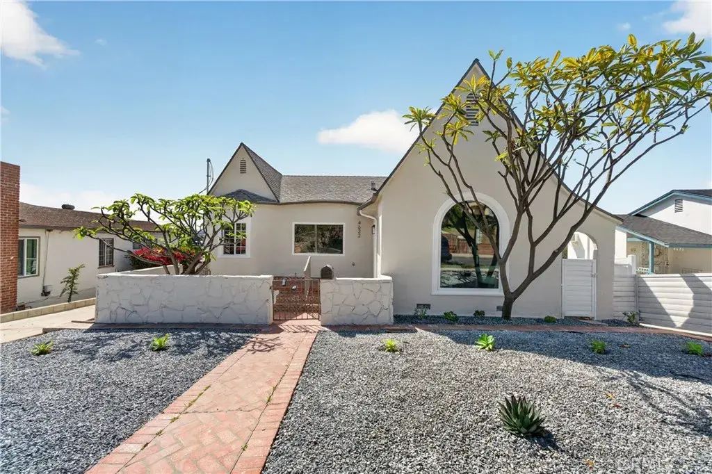 4632 Abner, Los Angeles