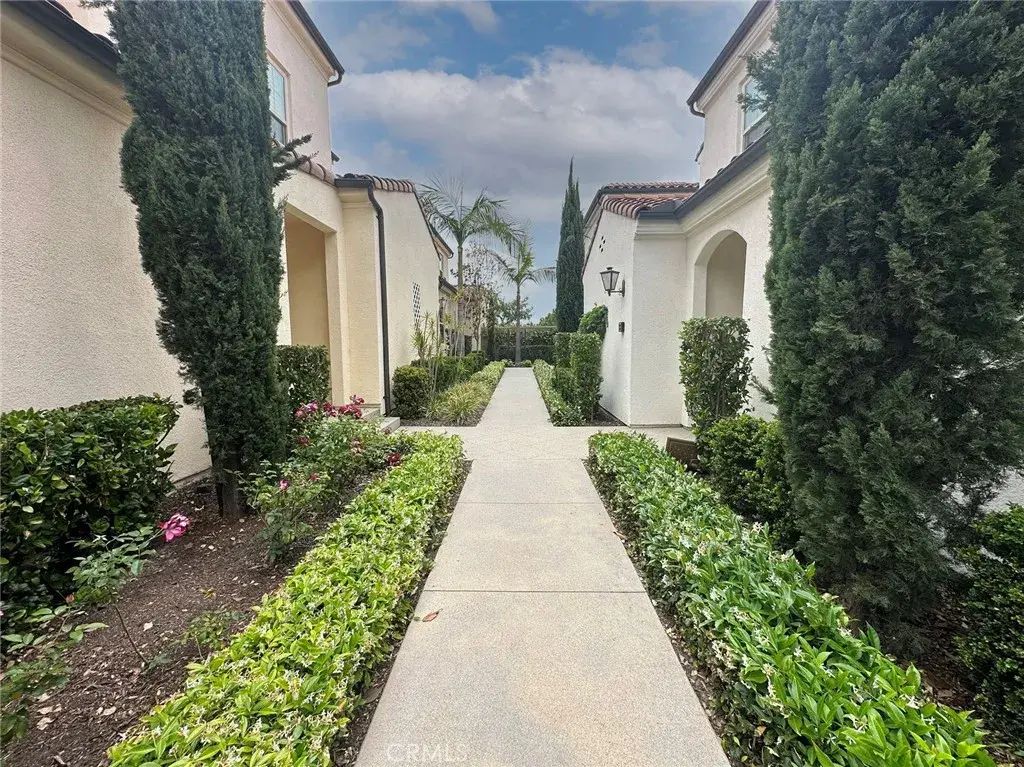 182 Augustine, Irvine