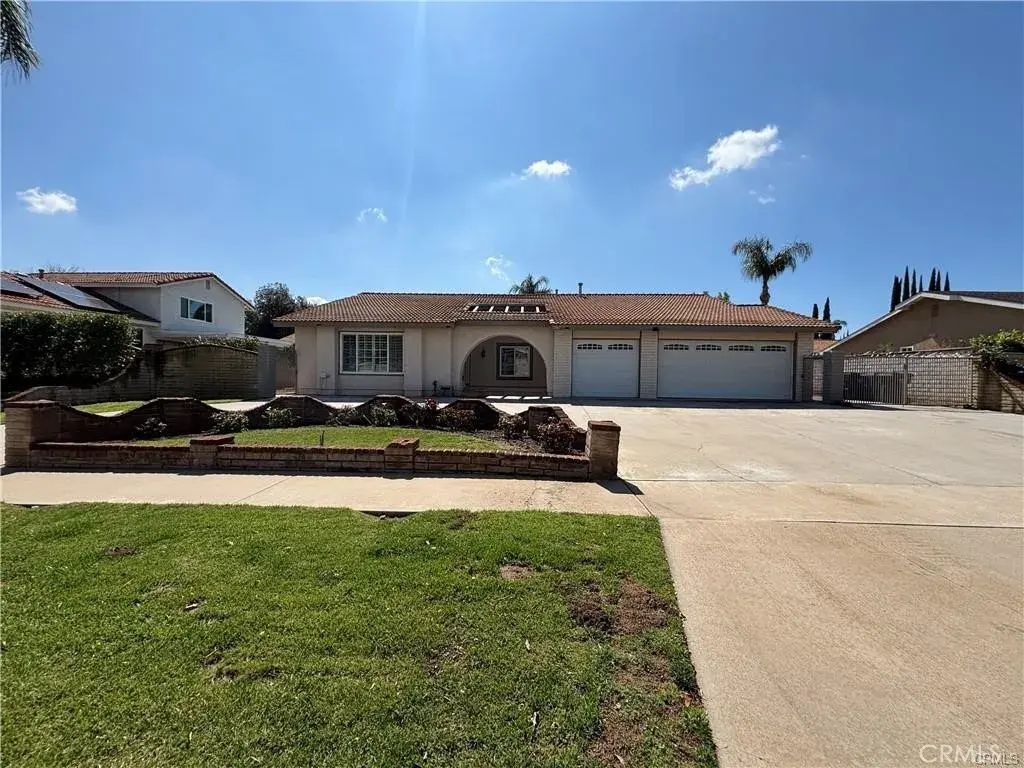 1567 Brookside Avenue, Redlands