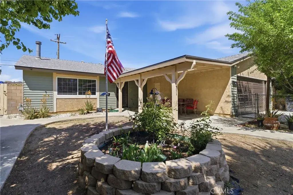 351 E Avenue J13, Lancaster