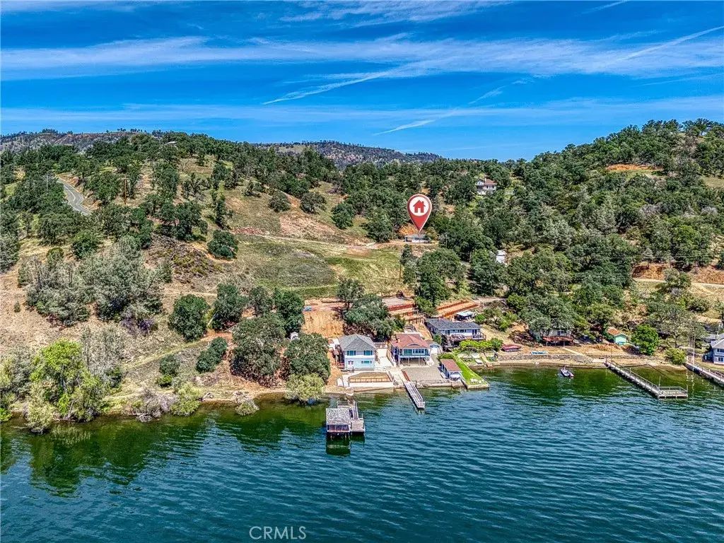10670 Lakeshore Drive, Clearlake