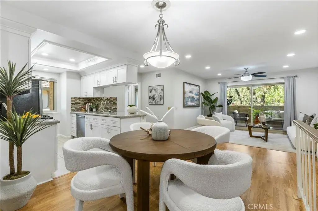 25183 Oak Canyon, Lake Forest