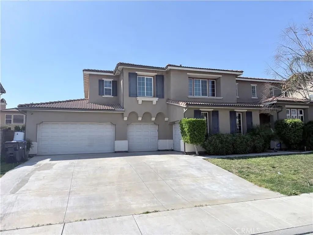 7579 Morning Mist, Eastvale