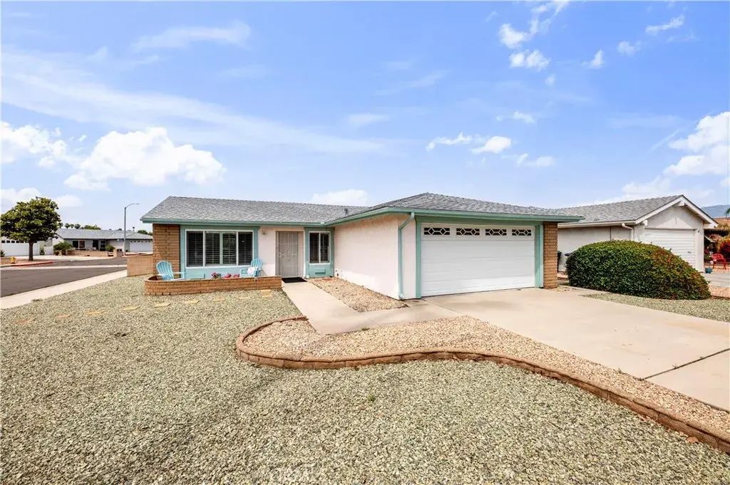 2308 El Grande, Hemet