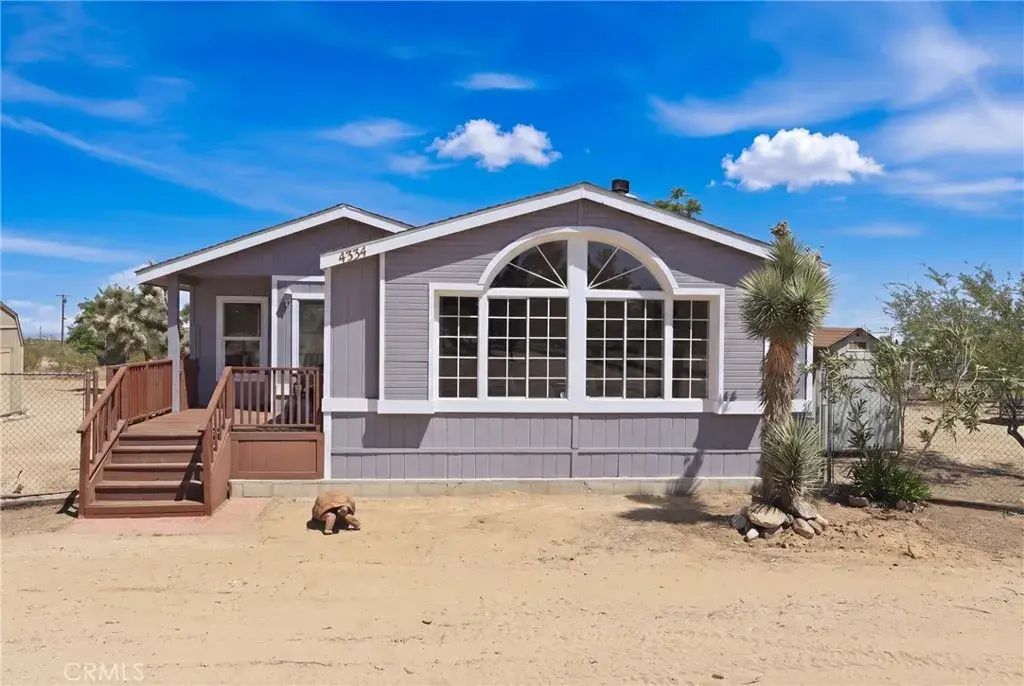4334 Sunset, Phelan