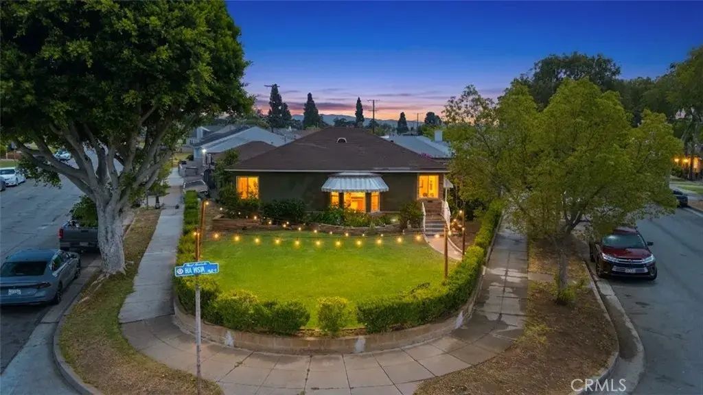 468 Via Vista, Montebello