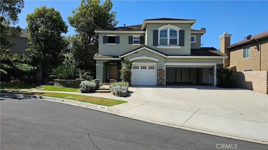 1348 Loyd, Placentia