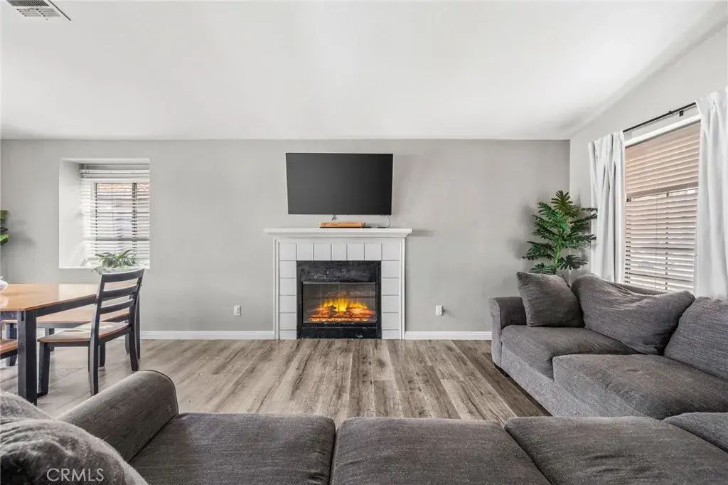 39875 Knollridge, Temecula