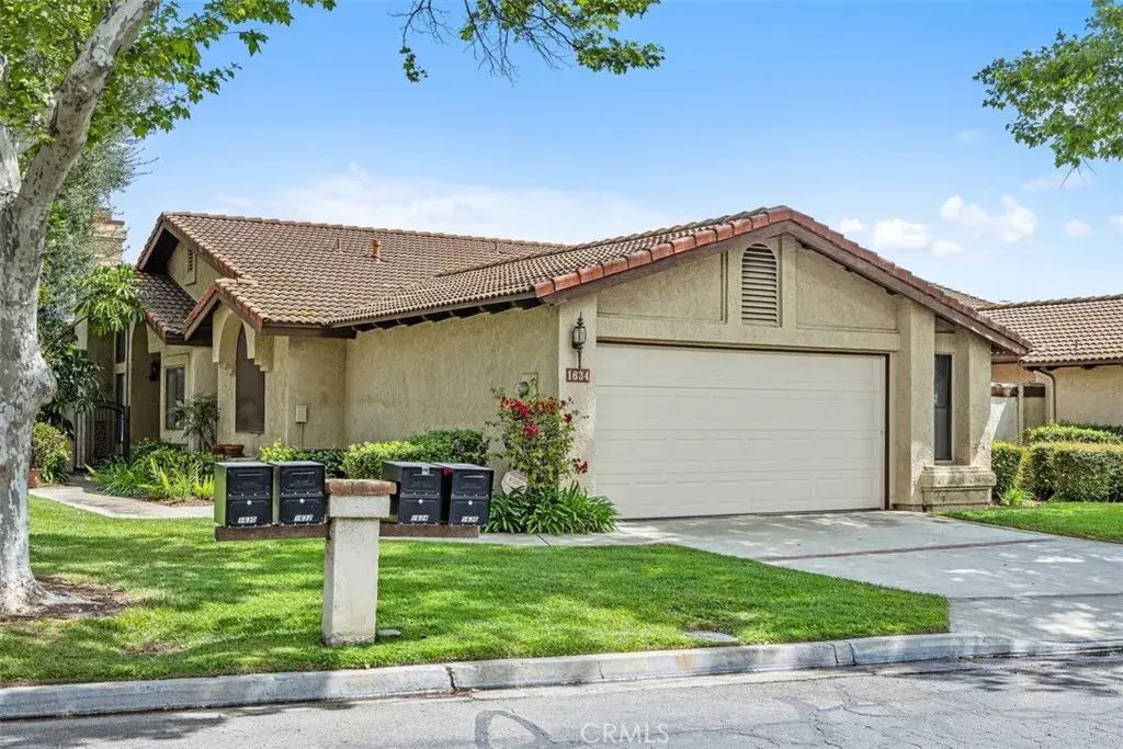 1634 Via Estrella, Pomona