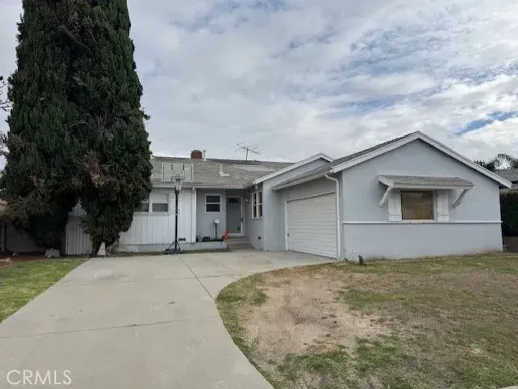20701 Schoolcraft, Winnetka