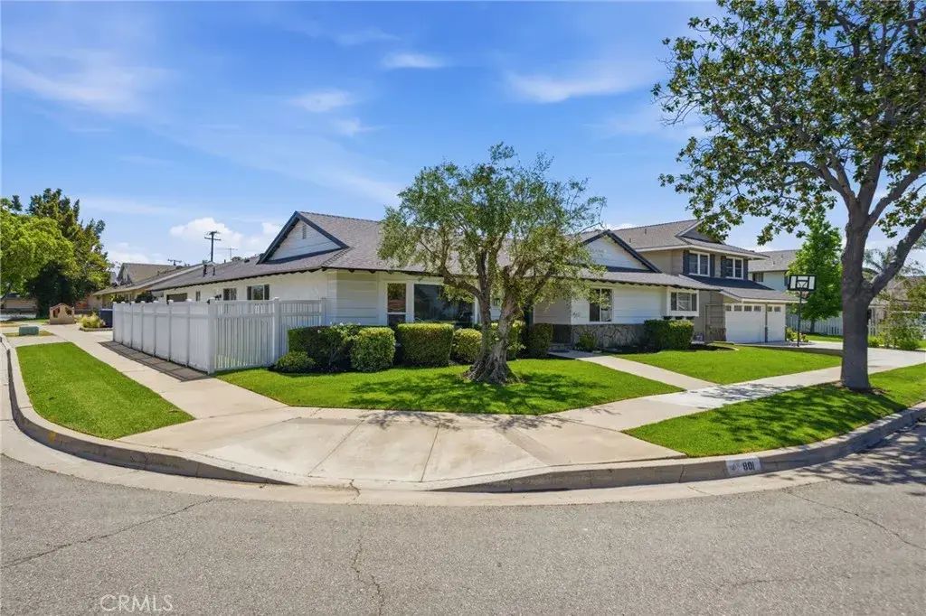 801 S Fairmont Way South, Orange