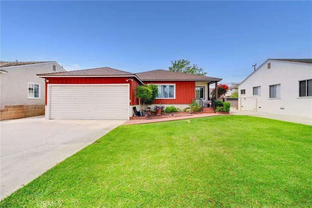 4335 Knoxville, Lakewood