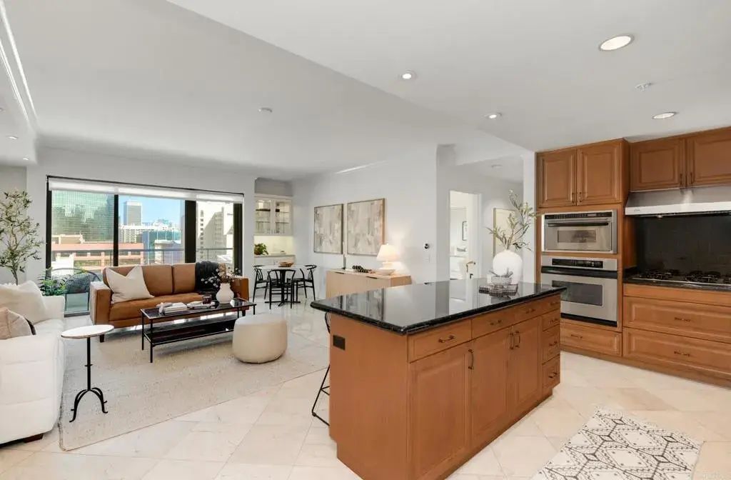 645 Front Street 1304, San Diego