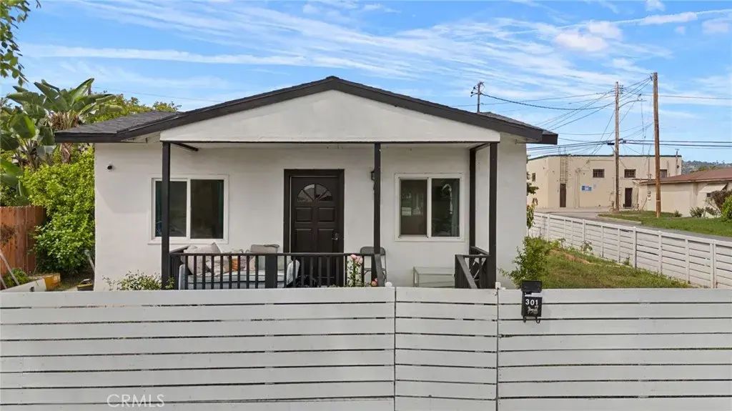 301 W 1st, La Habra