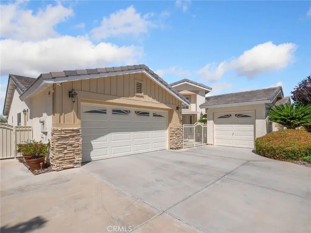 13230 Cameron, Victorville