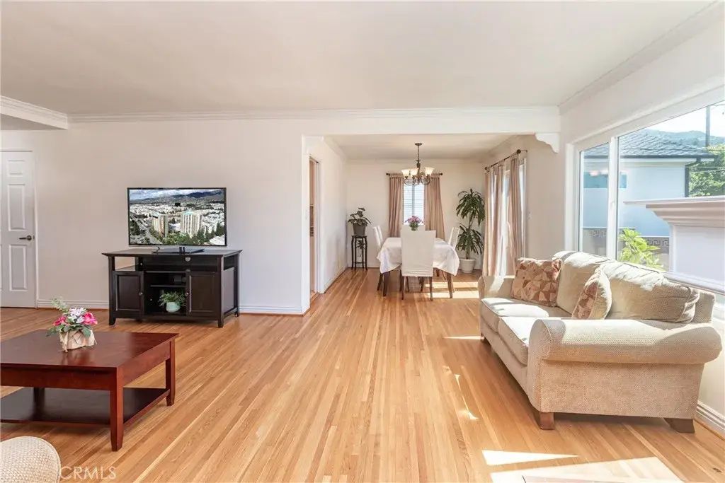 1030 E San Jose, Burbank