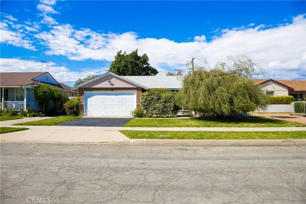 71 W Dameron, Long Beach