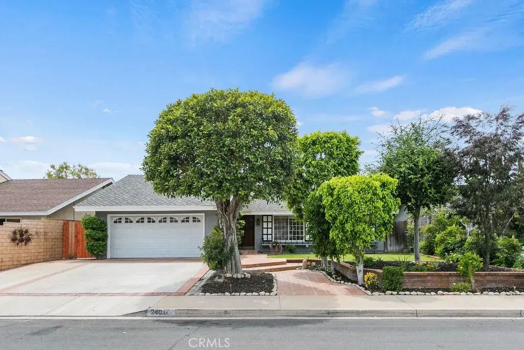 24031 Olivera, Mission Viejo