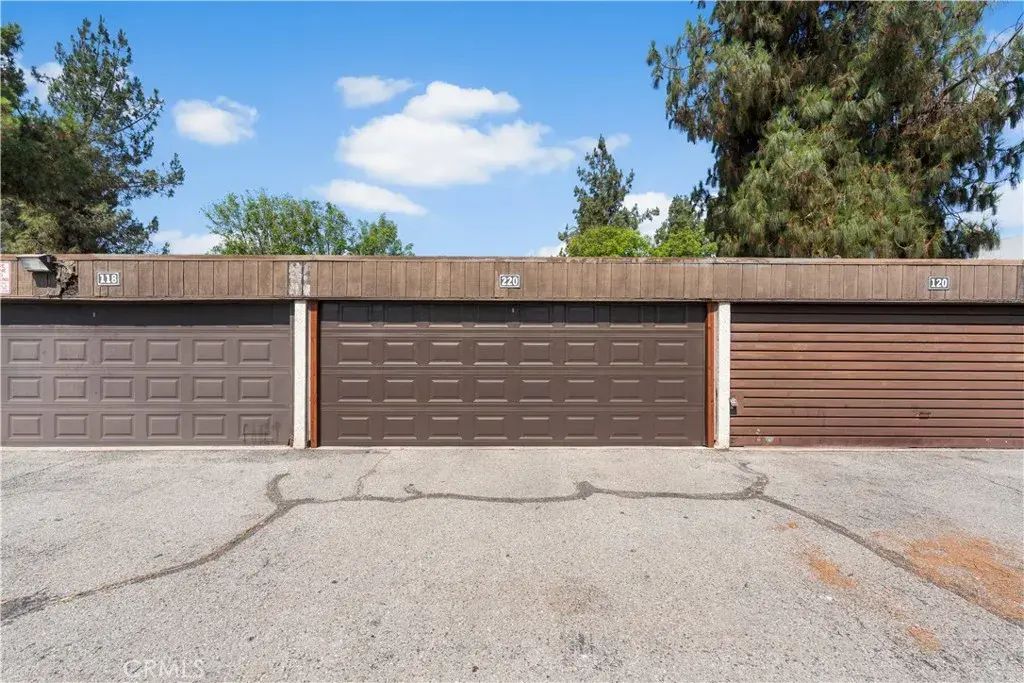9600 Van Nuys 220, Panorama City