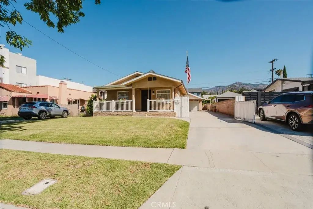 609 Alexander Street, Glendale