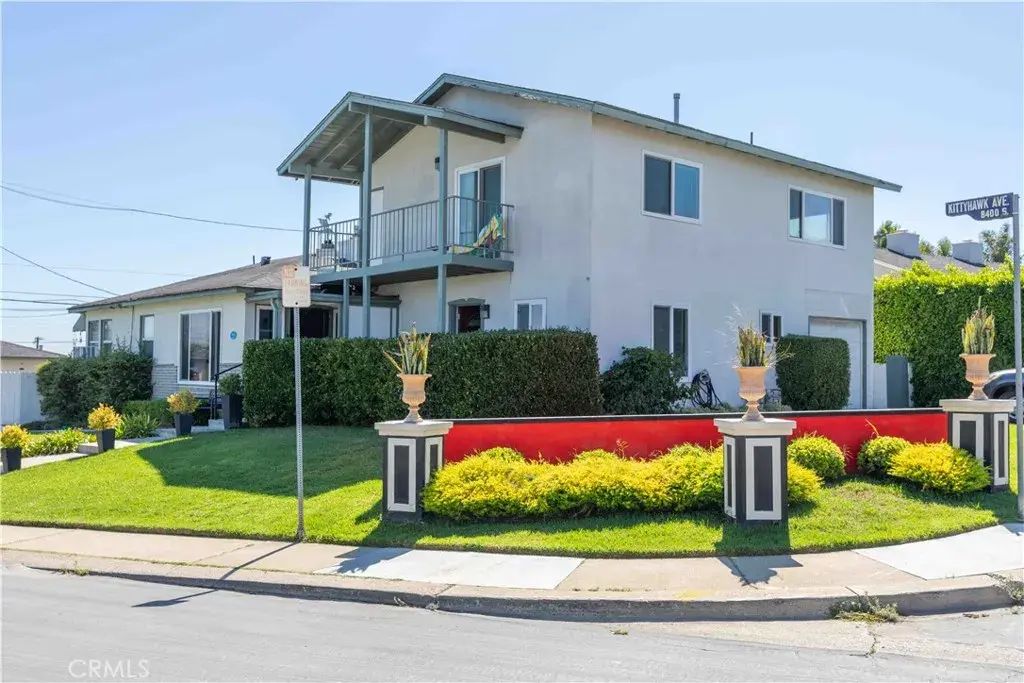 8418 Kittyhawk Avenue, Los Angeles