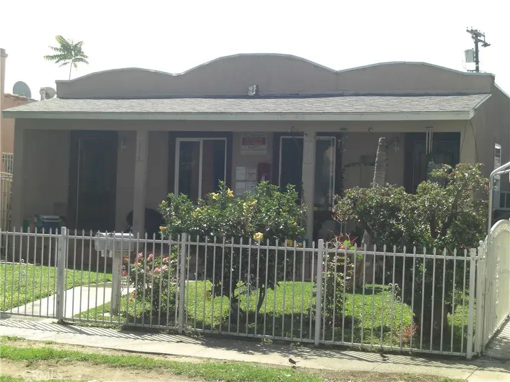 632 E 85th, Los Angeles