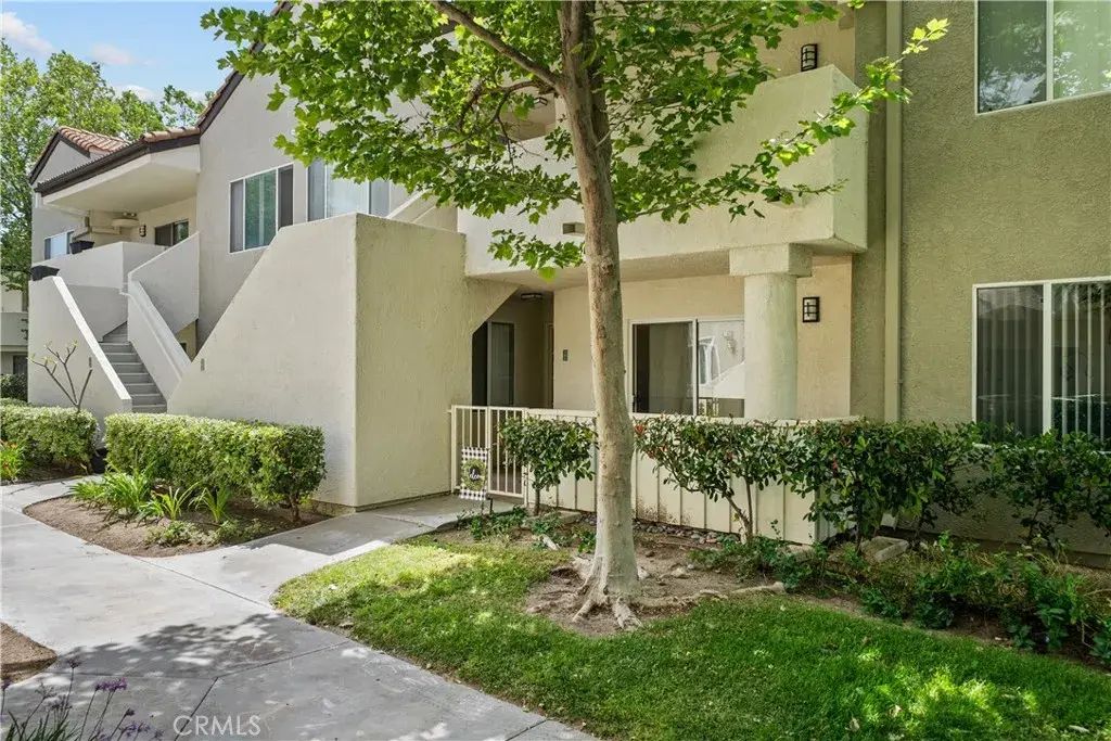 24465 Valle Del Oro 101, Newhall