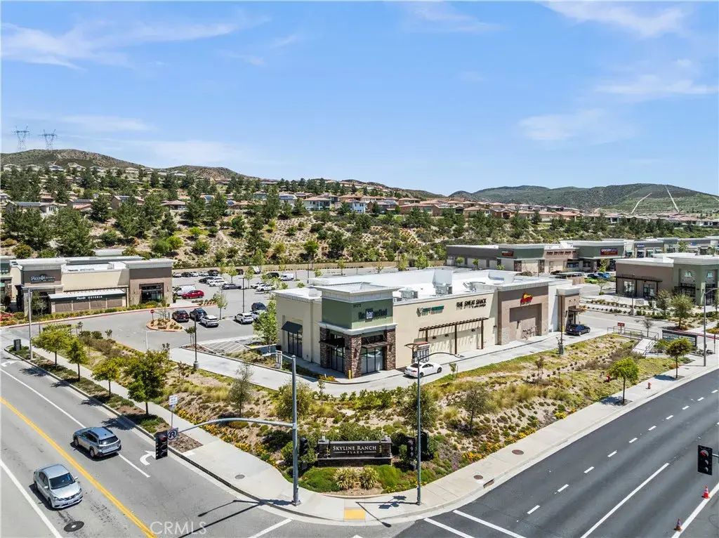 19527 Opal Lane, Saugus