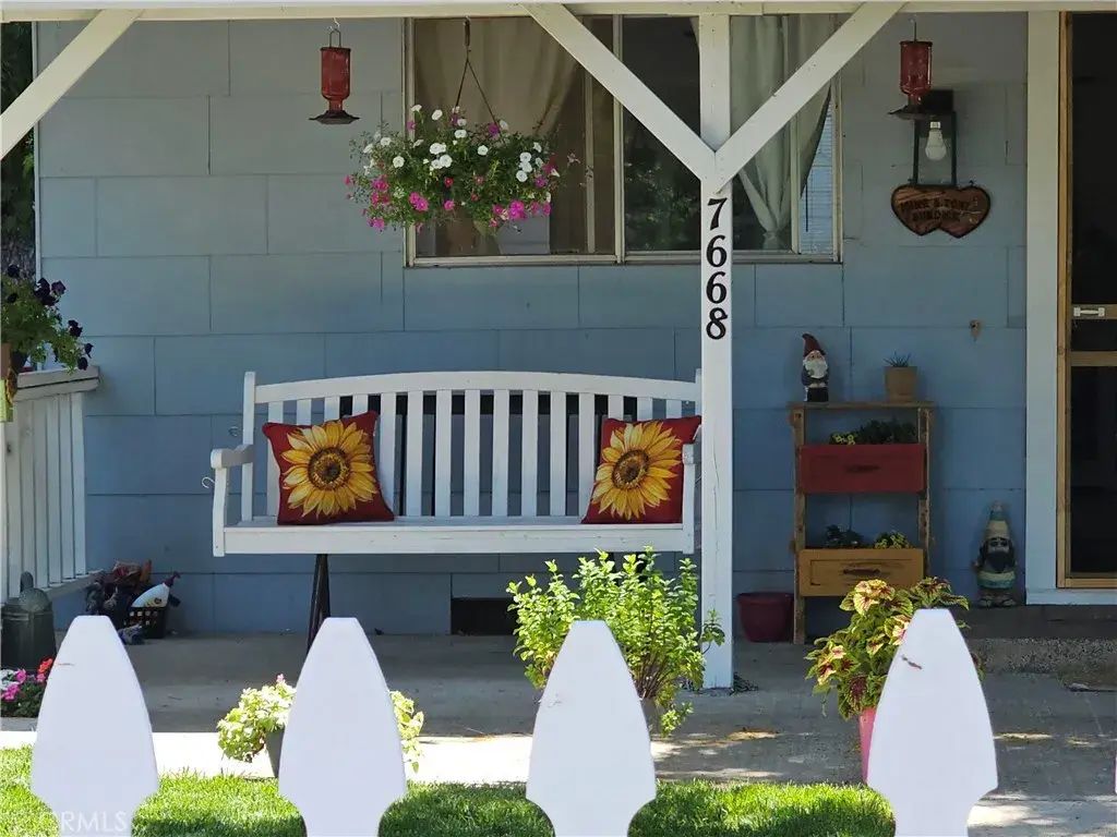 7668 Sherwood, Los Molinos