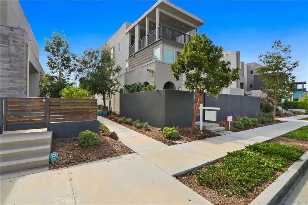 268 Novel, Irvine