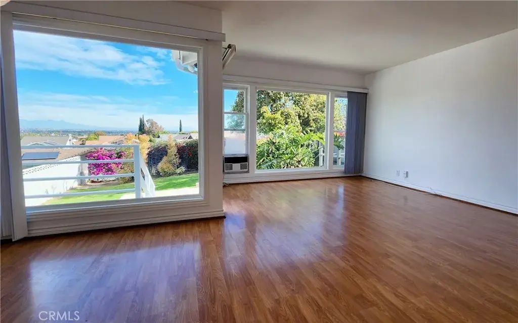 25714 Crest Road, Torrance