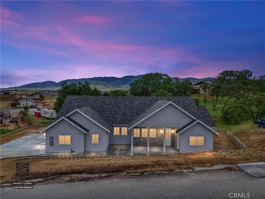21116 Stage Dr, Tehachapi