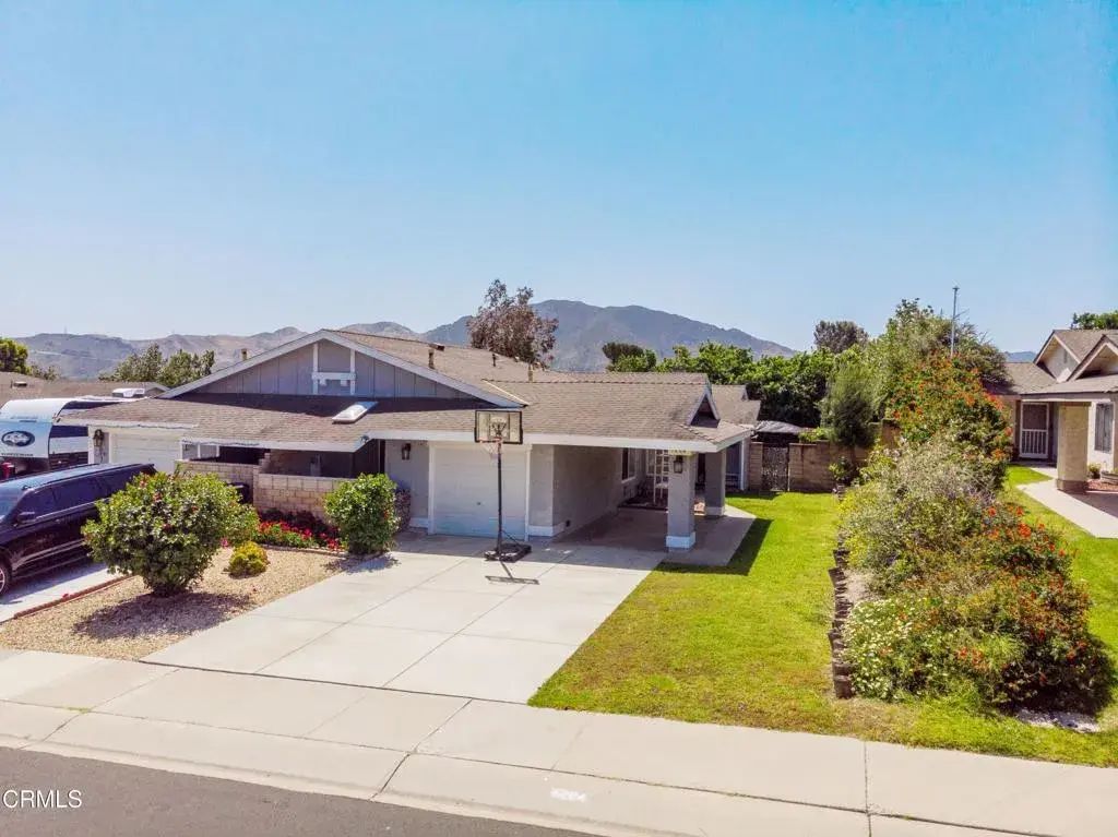 5204 Creekside Road, Camarillo