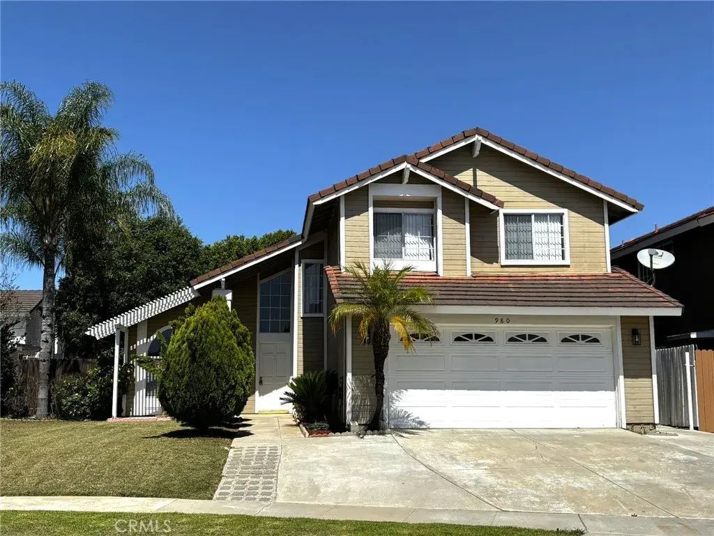 980 Tufts Circle, Corona