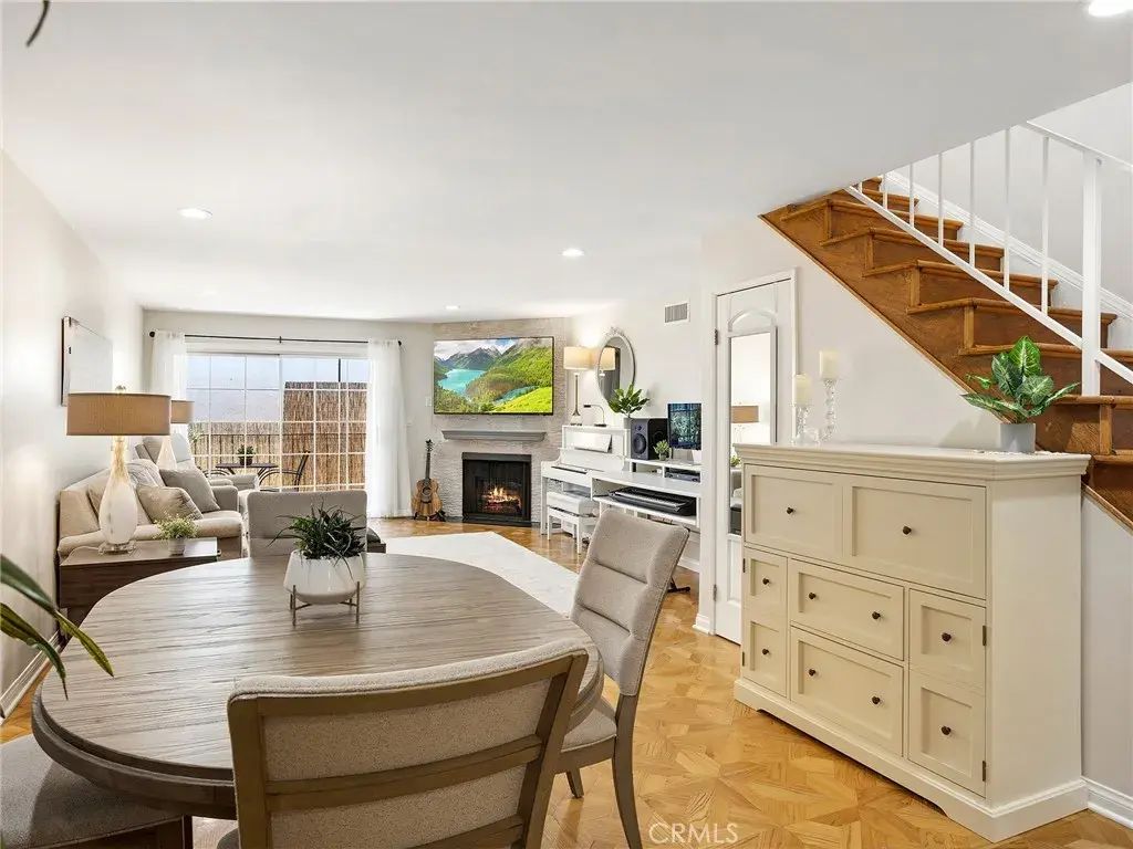 557 E San Jose Avenue 7, Burbank