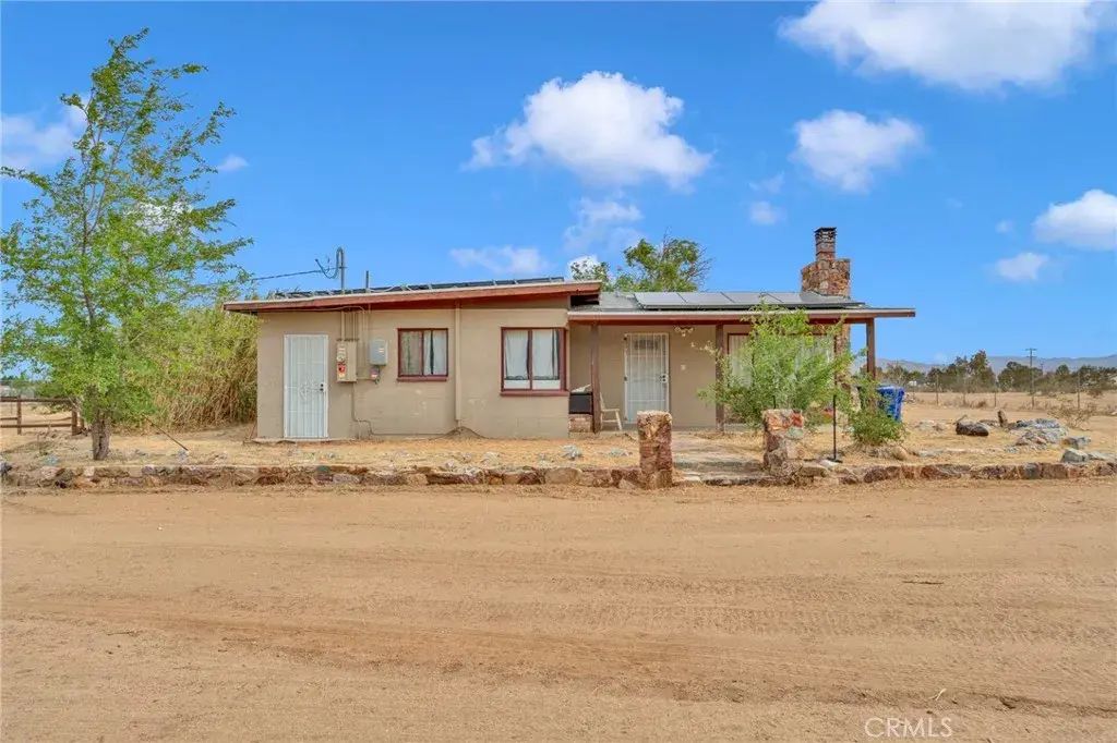 21992 Wren Street, Apple Valley