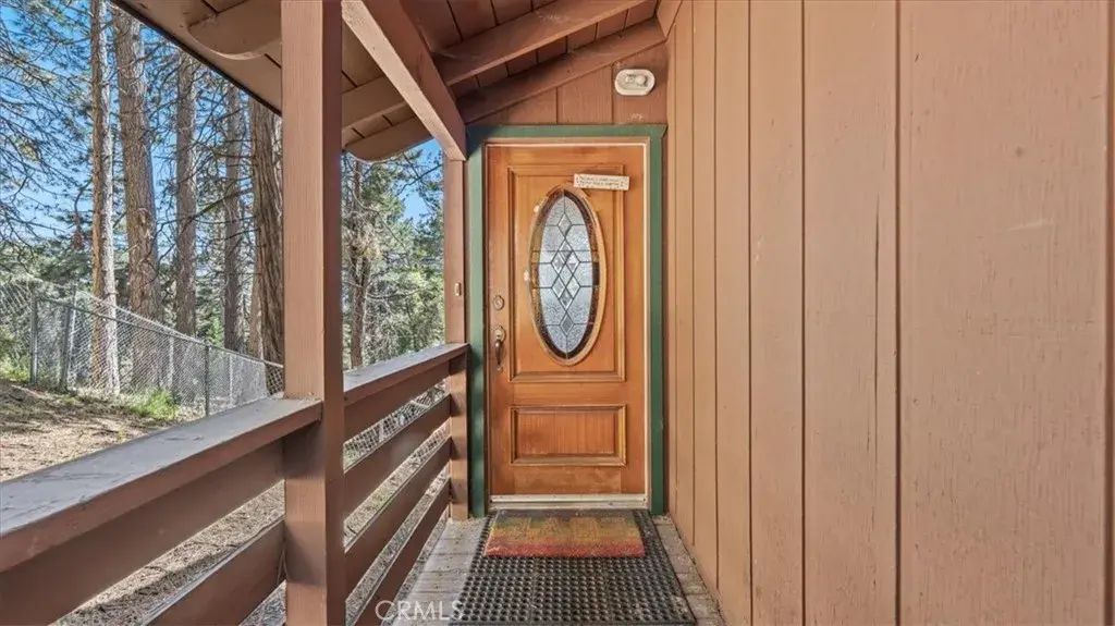 31347 Circle View Drive, Running Springs