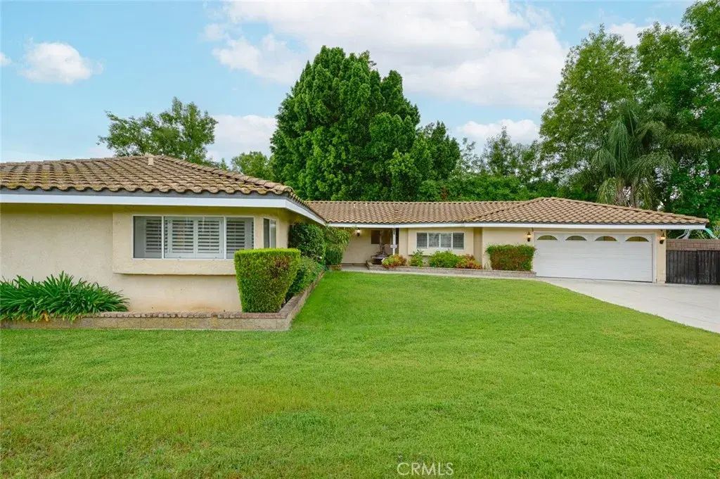 1013 S Magnolia, West Covina