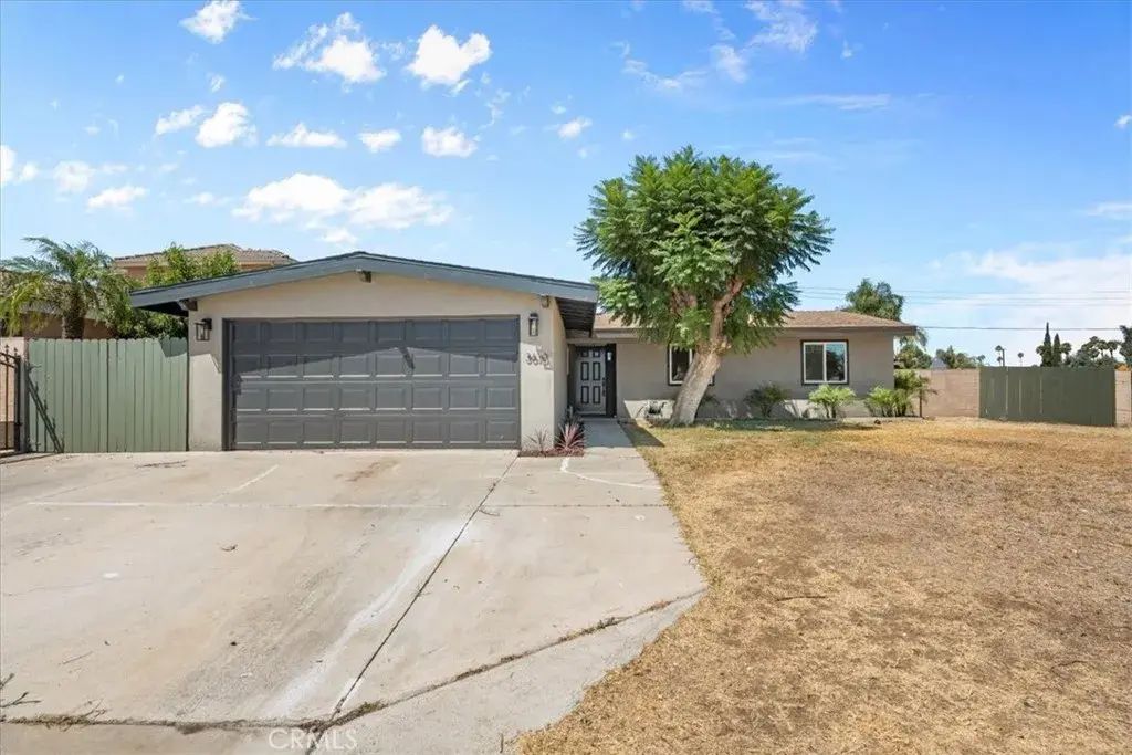 3670 Briarvale, Corona