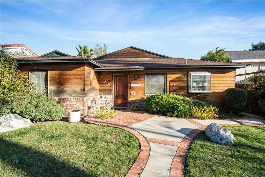 13382 Astoria, Sylmar