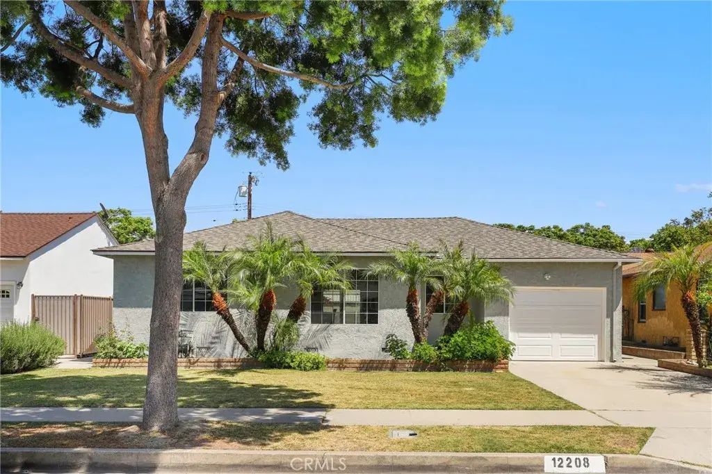 12208 Dunrobin Avenue, Downey