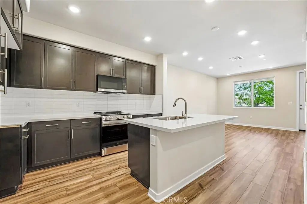 9524 Hannah Way, Riverside